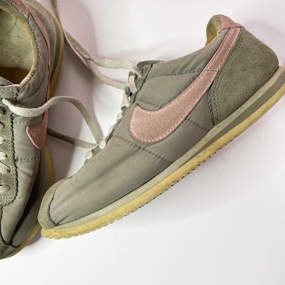 Nike Cortez‘72 Vintage Textile Shoes Women 8 Gray Suede Toe Pink Logo - Picture 4 of 4